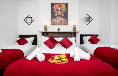 Characterful 2BR Victorian in Prime Jesmond - Fast WiFi & Walk to Station! - Foto 2