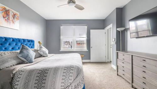 Family-Friendly 4BR Retreat Sleeps 12, Private Yard, Garage, Close to Stadiums, Casino & Downtown - Foto 4