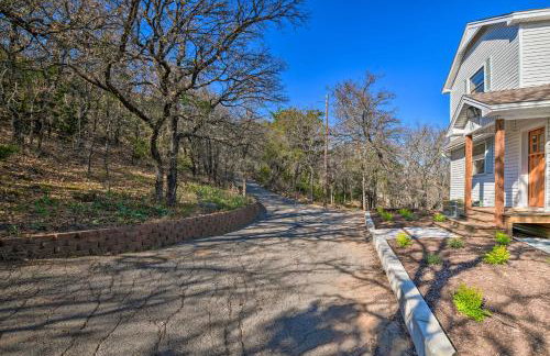 Spacious Family Home on the Water and Boat Dock - Foto 34