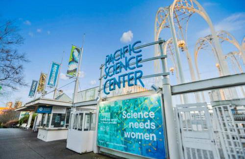 Starlit Cozy Studio in Elektra with Roof Decks - Foto 12