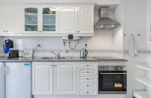 Sunny 2 BDR Apartment by LovelyStay - Foto 35