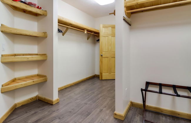 Boardman Monarch Upscale River Lodge HOT Tub! - Foto 78