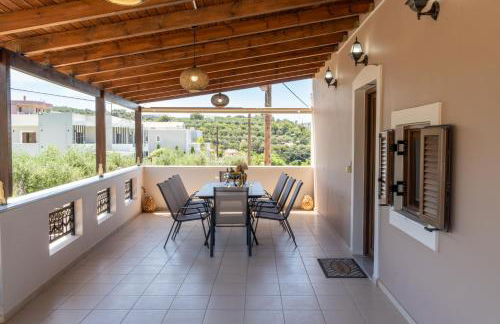 Amalia Villa with Private Pool - Photo 12