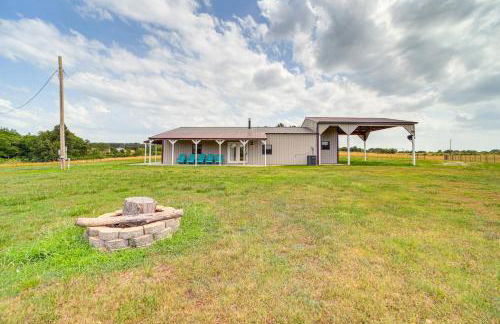 Peaceful Vinita Home with Fire Pit 11 Mi to Lake! - Foto 3