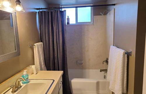 No Cleaning Fee BYU Creamery WD 65 TV King - Foto 21