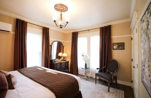 RedTail Inn - 3 Suites Sleeps up to 12 - Foto 13