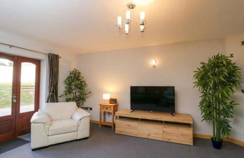 Lady Of Lourdes - Foto 4