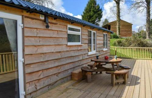 Brook Lodge - Photo 9