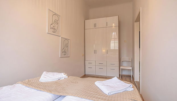 Amazing 1BR-1LR Apt. 7-Min to Stadthalle - Foto 4, Habitación