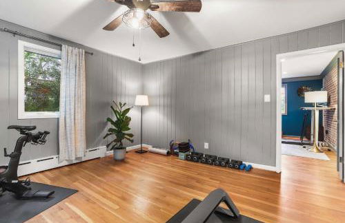 Sojourn Beautiful Home with Beach Access & Backyard - Foto 16