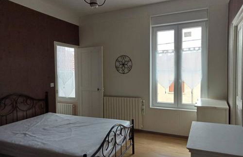 F2 1ER ETAGE - 5 min du Lac de Madine - Foto 3