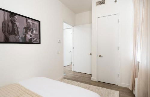 Luxury 2BD nr Wall St Gym Rooftop w/d - Foto 5