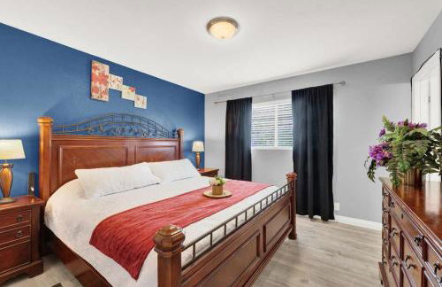 3BR Retreat with BBQ, Pool and Close to Las Vegas Fun - Foto 14