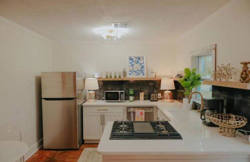 Dream On – Style & Comfort Near Historic Downtown - Foto 26