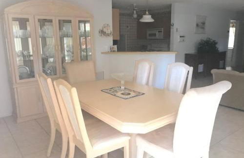 748A Z2b VILLAGE OF DE LA VISTA by REMAX Premier - Foto 7