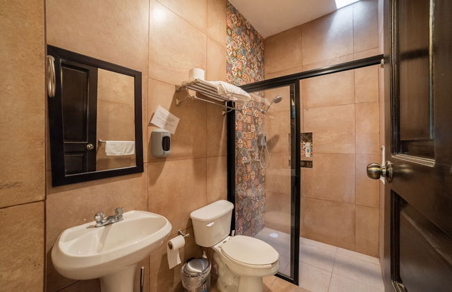 Espectacular casona con alberca y jardines - Foto 26