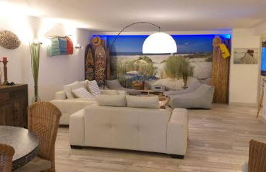 Pomme de Pin et Mimosa - Foto 14