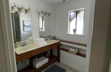 120 Creel Home away from Home for 22 at the Lake - Foto 29