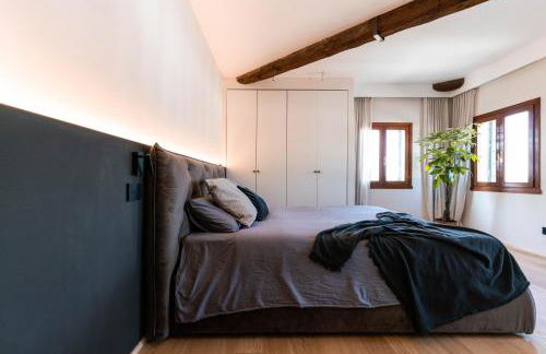 1-bedroom design apartment with panoramic view - Photo 2