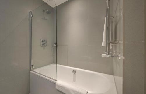 Templeton Place by Supercity Aparthotels - Photo 77