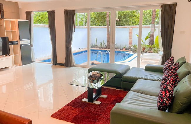 Hidden Palm Pool Villas - Photo 35