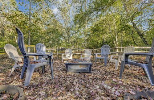 The cozy cabin get away with hot tub - Foto 34