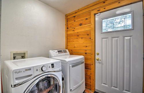 The Pinecone Palace with Hiking Trail Access! - Foto 26