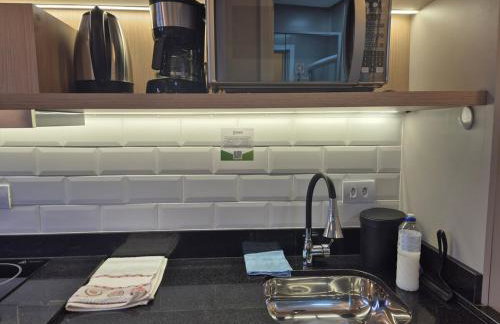 ECS413 Studio com ar condicionado no Centro Cívico - Foto 12