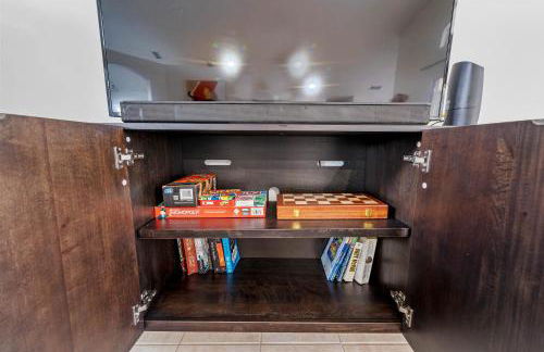 Stunning 4-bedroom Villa w/ Pool - Close to Disney Parks and Gulf Courses! - Photo 53