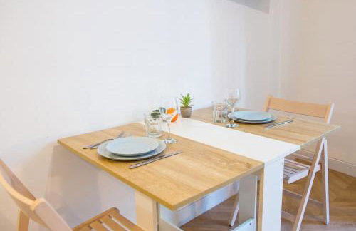 - - Superbe Studio avec Balcon - Nice Centre - - - Photo 15