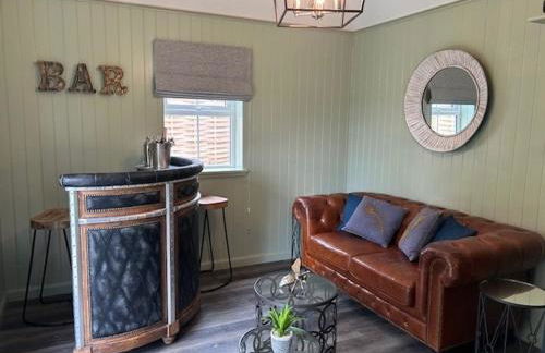 Couples Unique Stay in Bowling Club newly upgraded - Photo 38