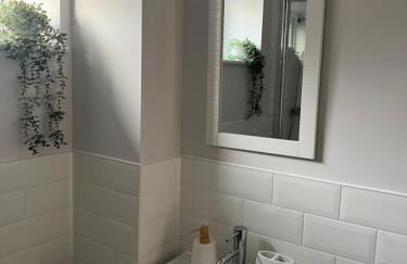 Dover Port in quiet location with Castle Views and off road parking - Foto 41