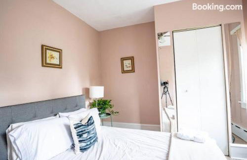 AC 6BR2BA Quiet Island House Near Casinos - Foto 48