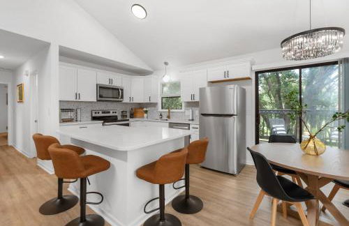 Beautiful 6 bed 3 bath home in quiet neighborhood - Foto 4