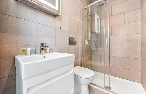 Bright and Airy 2BR Flat in London - Foto 16