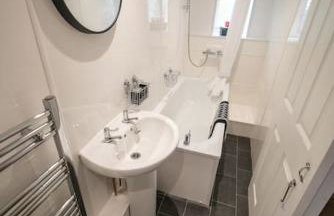 2 Bed Sleeps 4 Central Haverfordwest Town House - Foto 13