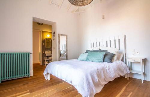 Villa Regionalista principios Siglo XX 1919 -Pedregalejo-Baños del Carmen-A UNOS METROS DEL MAR!!! PISCINA CLIMATIZADA BAJO PETICION - Photo 54