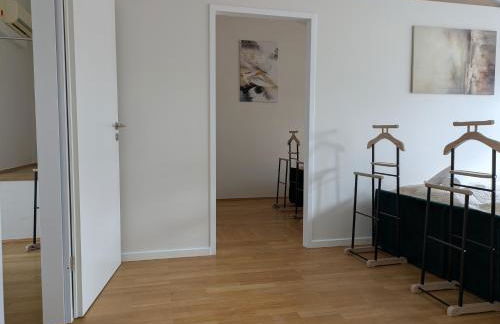 Munich Large Apartment 145 qm and 5 Bedrooms with Roof Terrace in centrally located 1 to 14 Guests - Foto 18