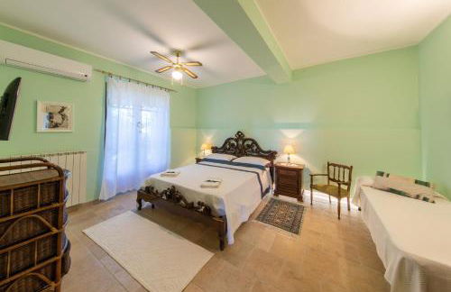 Agriturismo Isola Dei Calanchi - Guest House - Foto 108