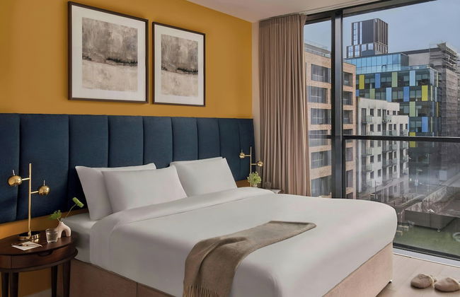 Sonder by Marriott Bonvoy Britain Quay Apartments Grand Canal Square - Photo 16