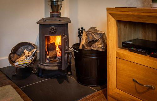 Dragonfly Cottage, Canal location - Photo 20