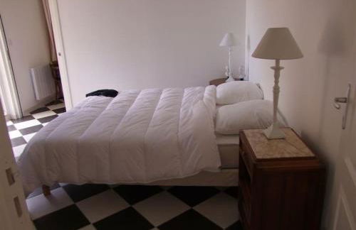 Grande Maison - Bourg de Vatan - Foto 8