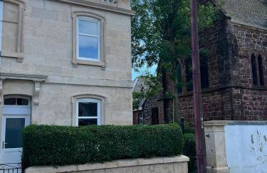 Number 79, Cosy Central Helensburgh 1 Bedroom, ground floor pet friendly, garden - Foto 3