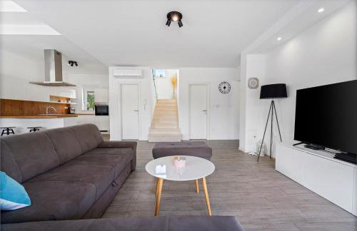 Villa Anja is a 4 bedroom villa with a 32 sqm heated pool near Imotski - Foto 19