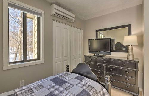 Bright Wintergreen Resort Home Deck and Grill! - Foto 19