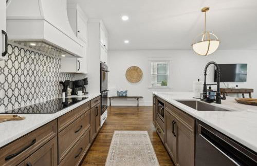 Nash Urban Oasis with Rooftop and Modern Amenities - Foto 21