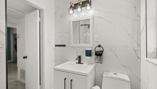 Game Filled Orlando Retreat with Patio and Grill - Foto 3, Shower