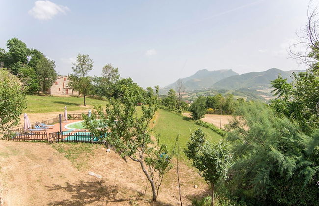 Belvilla by OYO Hillside Villa With Pool - Foto 32