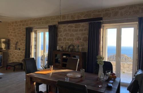 Rapunzel's Tower Mani - Foto 36