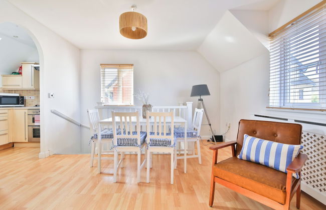 2 Bed House Near Beach with Free Parking - Foto 27